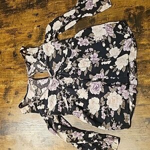 AE Floral Cold Shoulder Blouse XS